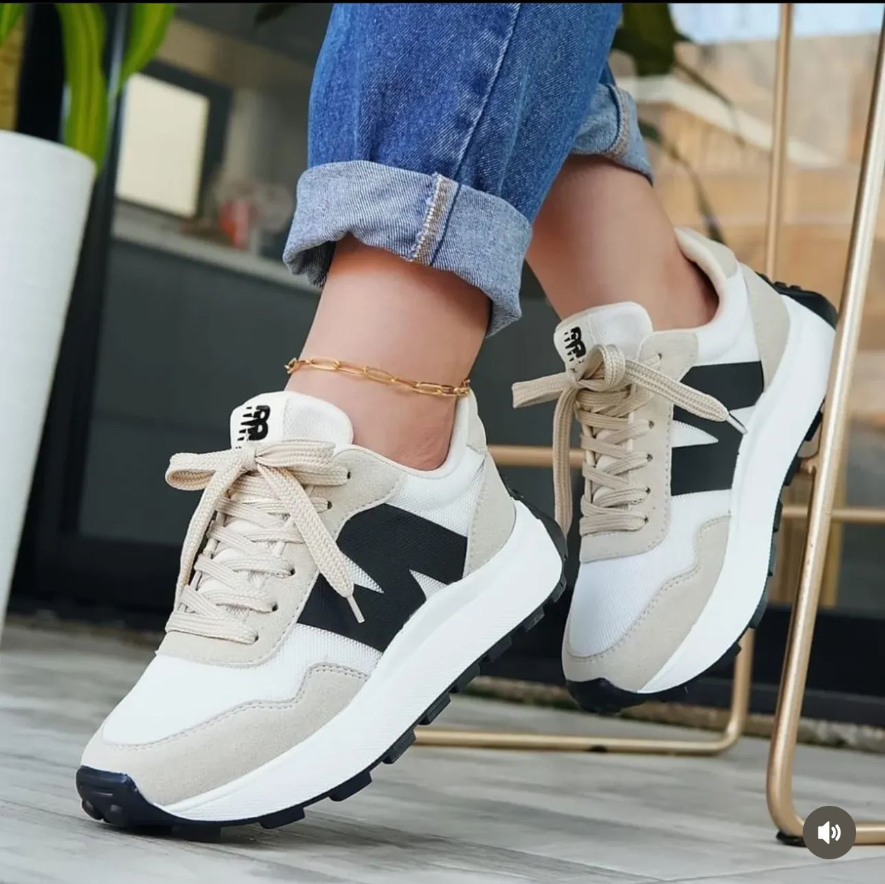 NEW BALANCE 237